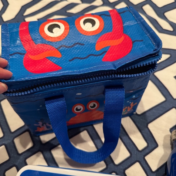 SUNNY LIFE SUNNY KIDS LUNCH BAG TOTE - CRABBY - INSULATED and Bento Box - Picture 2 of 6